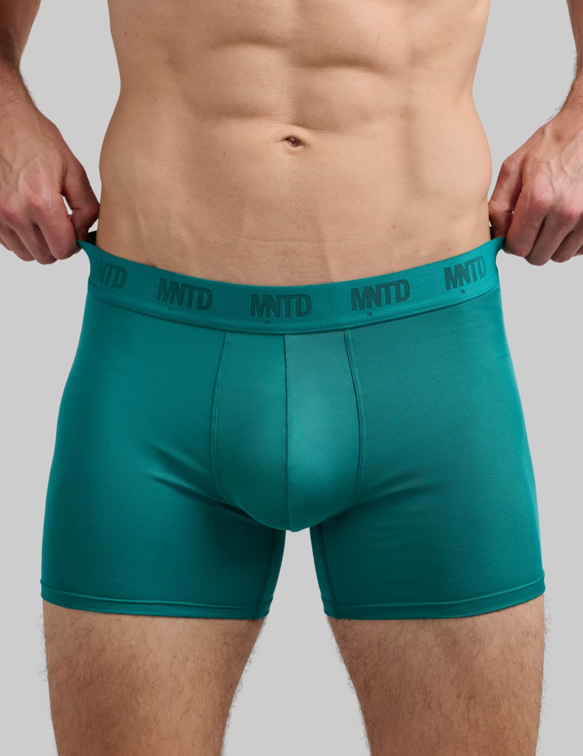 model: Waist 33", wearing size M