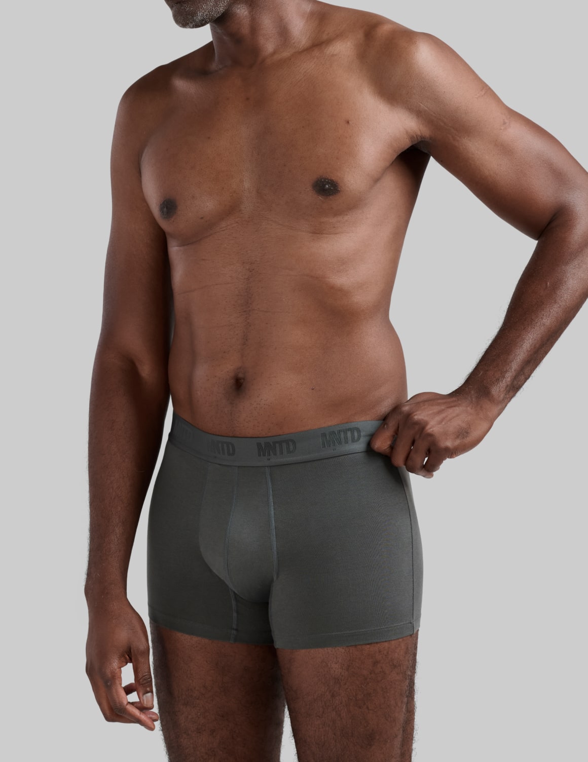  model: Waist 33" wearing size M