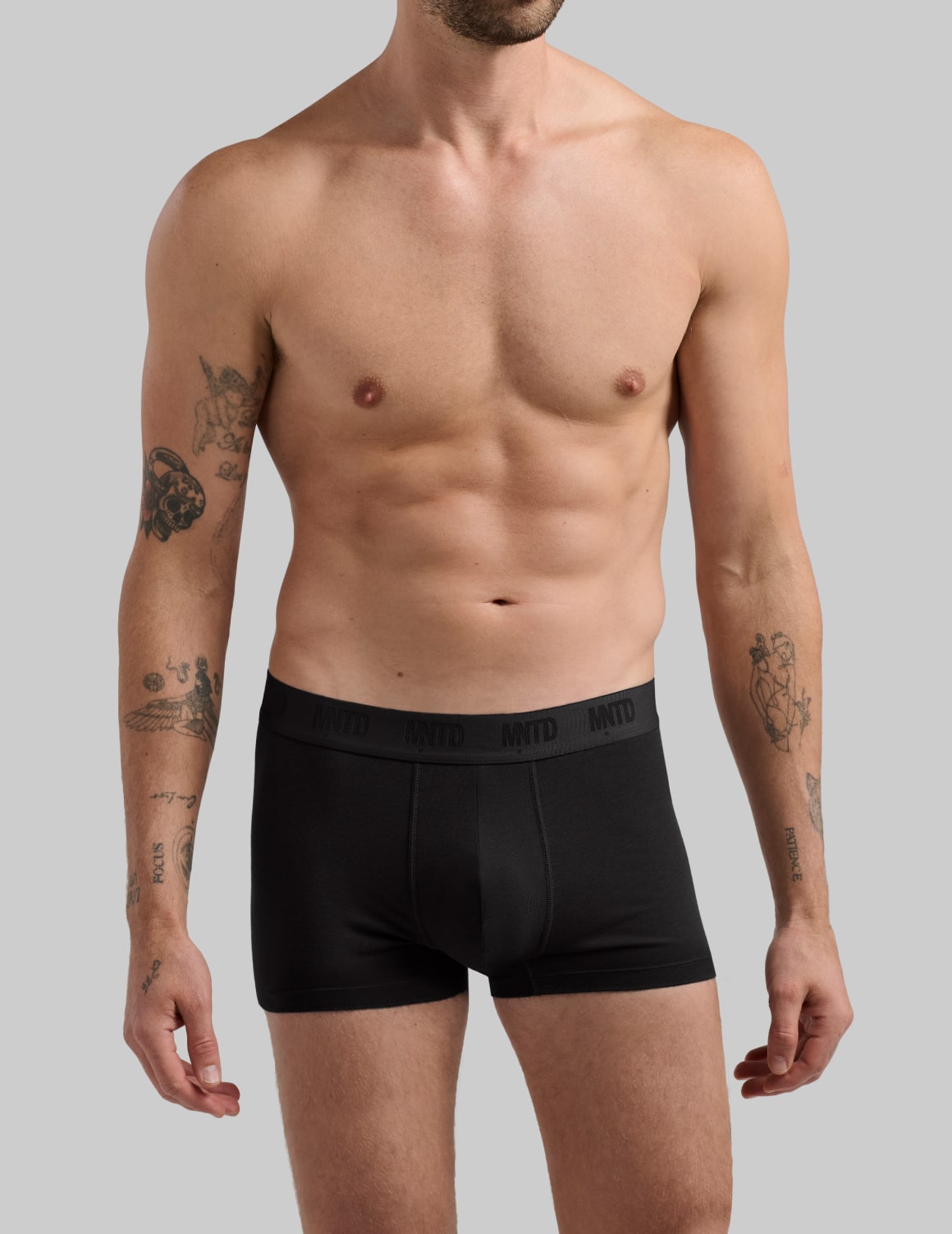 model: Waist 31" wearing size S